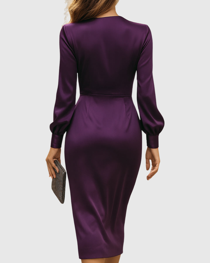 Cerelia | Robe Midi Drapée en Satin Prune Foncé
