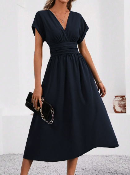 Lucyndra | Robe Midi à Taille Plissée et Décolleté en V